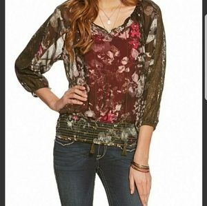 Ariat top